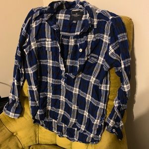 Medium AE half button flannel